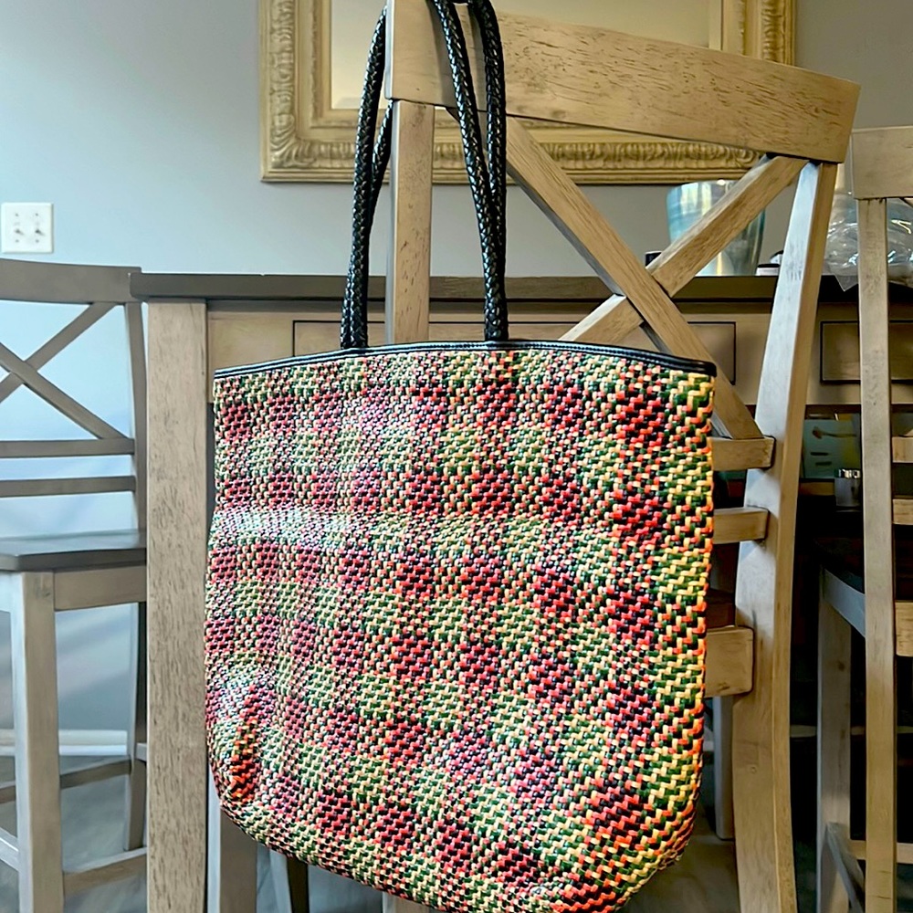 Roller Rabbit tote bag for the summer!